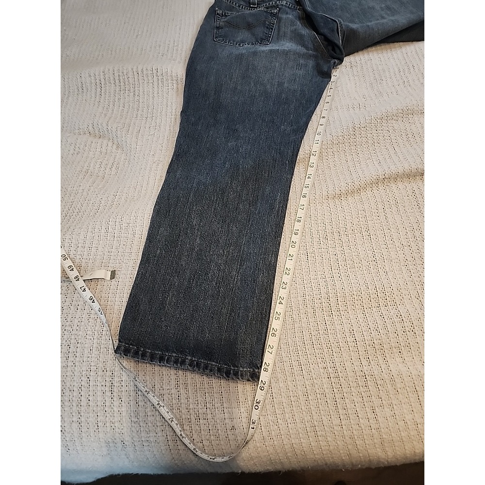 Carhartt Mens Size Relaxed Fit Denim Blue Jeans RN# 14806 Size 38X30 - Picture 6 of 6